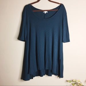 Tobi Blue Soft Flowy Top Size Large - never worn